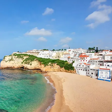 Breeze Located In The Heart Of Carvoeiro (Lagoa)